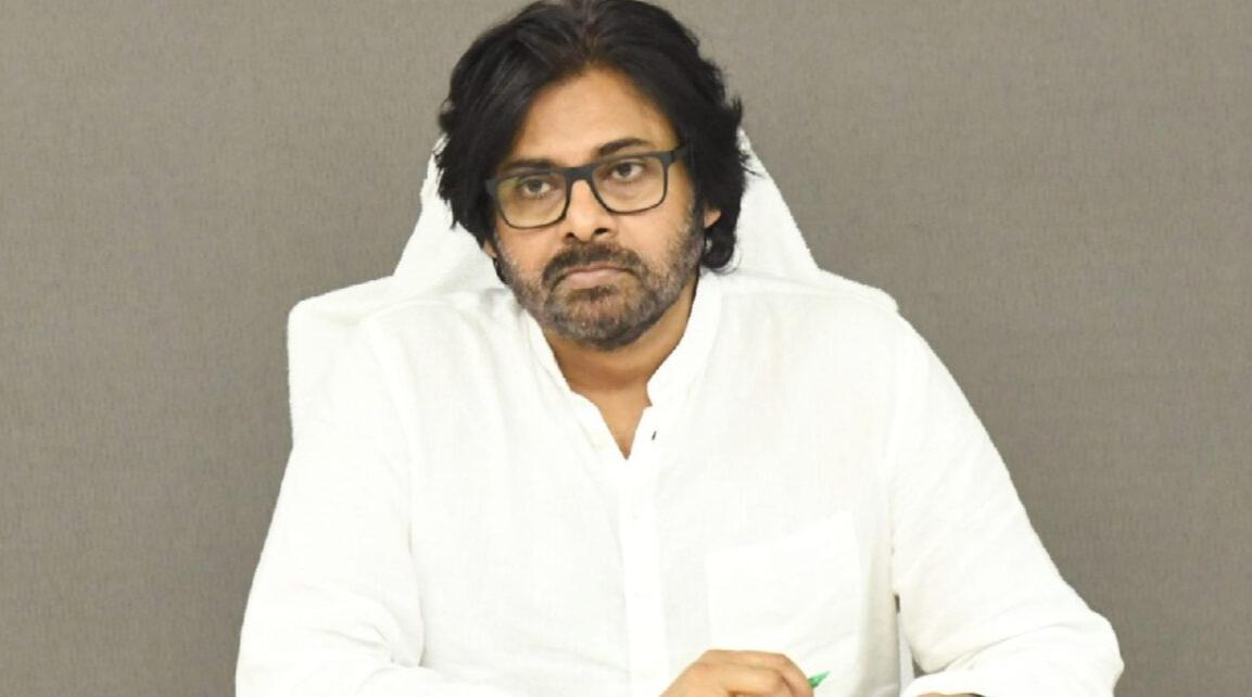 फिल्मों से संन्यास ले लेंगे पवन कल्याण, राजनीति में करेंगे समाज सेवा