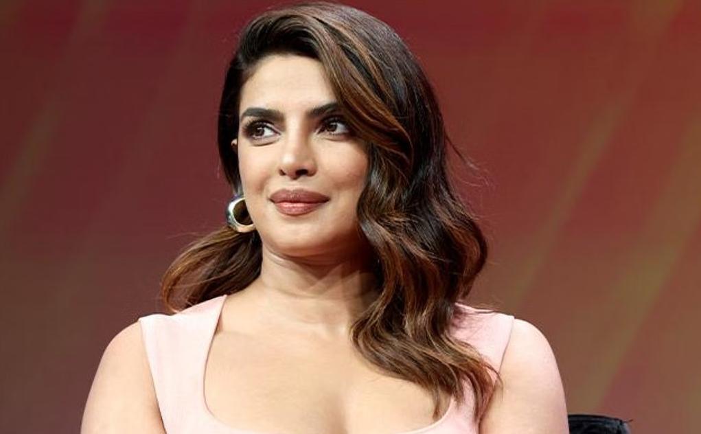 फिर दिखेगा देसी गर्ल का जादू, प्रियंका चोपड़ा की बॉलीवुड में वापसी के कयास