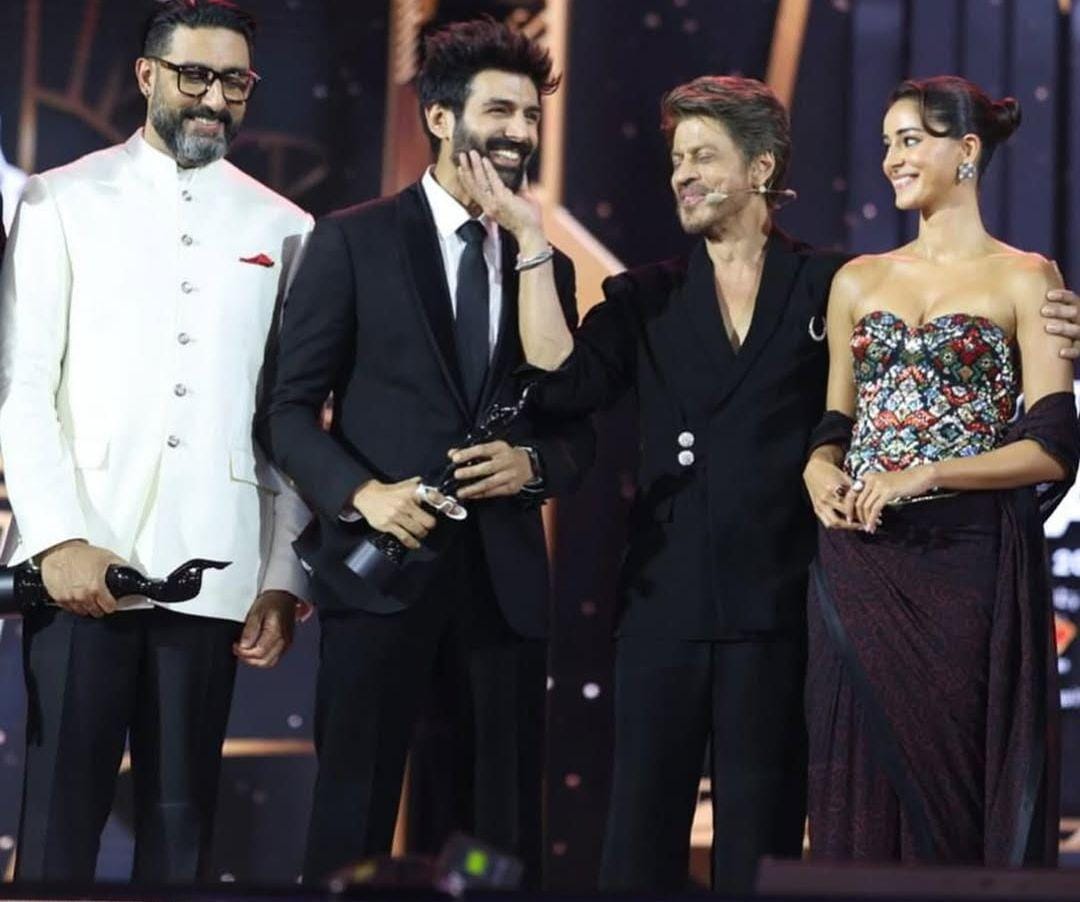 70वें फिल्मफेयर 2025 में 'लापता लेडीज' का दबदबा, आलिया भट्ट और अभिषेक बच्चन ने जीते दिल