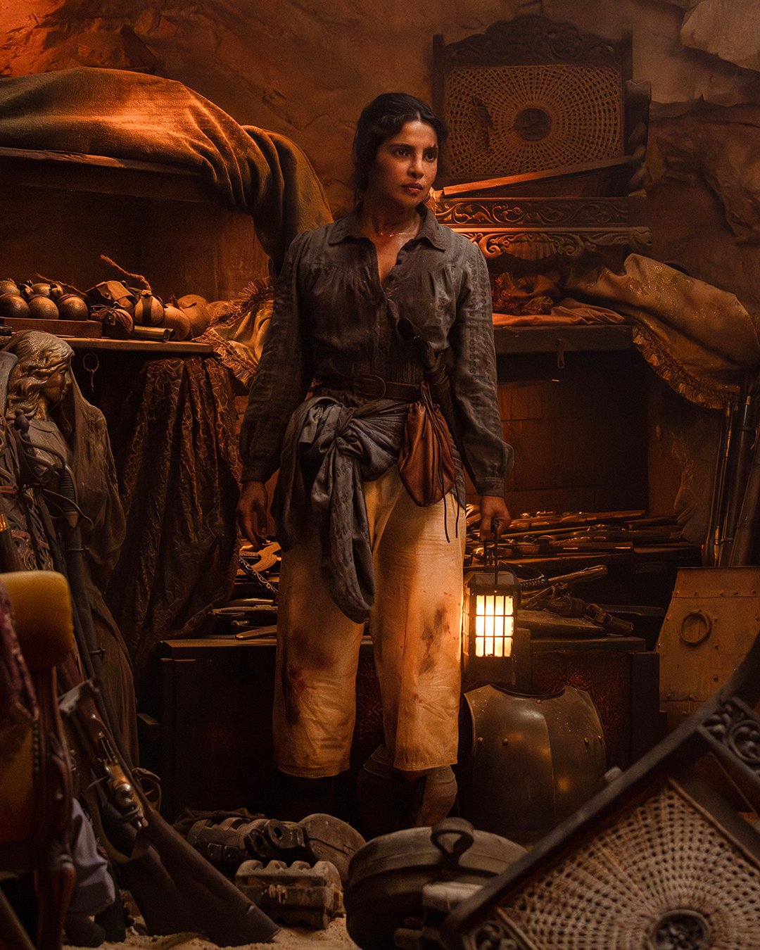 'द ब्लफ' के दमदार पोस्टर में दिखा प्रियंका चोपड़ा का दमदार अवतार