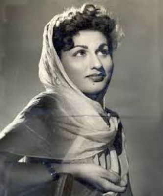 याद बॉलीवुड की पहली पिन-अप गर्ल बेगम पारा की