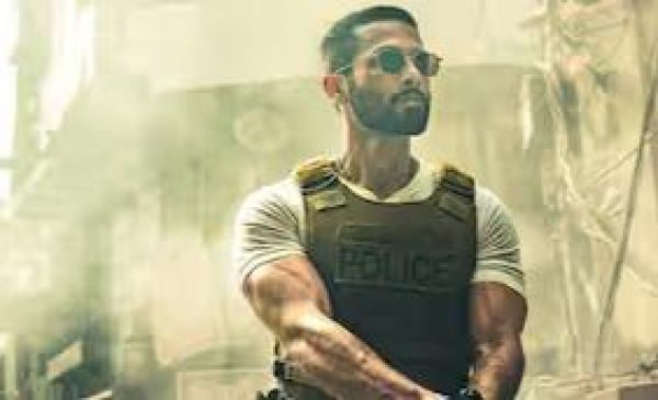 बॉक्स ऑफिस पर फिल्म 'देवा' का संघर्ष जारी 