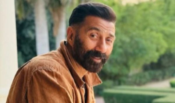  फरहान अख्तर की एक्शन थ्रिलर फिल्म में नजर आएंगे सनी देओल