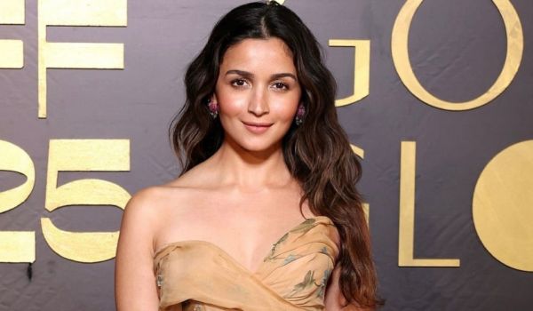  आलिया भट्ट को सऊदी अरब में मिला गोल्डन ग्लोब्स होराइजन अवॉर्ड