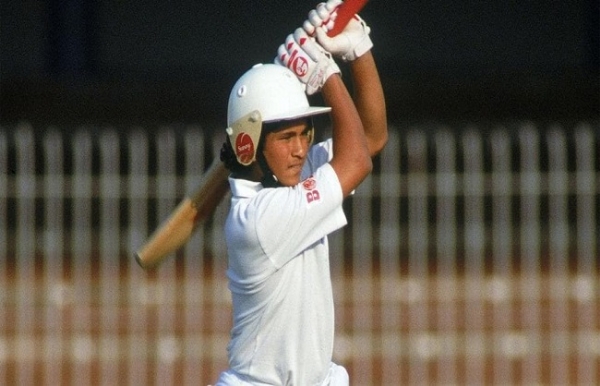 इतिहास के पन्नों मेंः 15 नवंबर