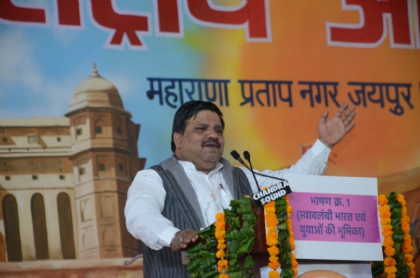 छात्र शक्ति के बल पर ही भारत बनेगा विश्व गुरुः प्रफुल्ल आकांत