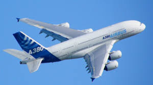  दुनिया के सबसे बड़े हवाई जहाज ए-380 की पहली उड़ान