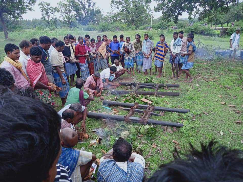 छत्तीसगढ़ विशेष लेख : छत्तीसगढ़ वन विभाग द्वारा देवगुड़ी स्थलों के संरक्षण और संवर्धन से सांस्कृतिक धरोहर की हो रही है पुनर्स्थापना
