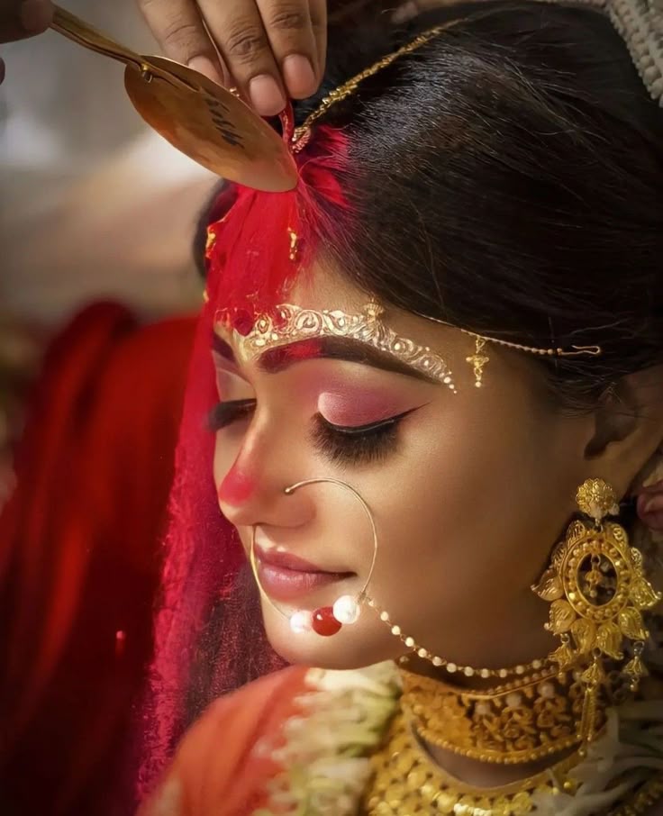  हिन्&zwj;दू धर्म में &lsquo;सिंदूर&rsquo; शक्&zwj;ति का प्रतीक; फिर जहां शक्&zwj;ति- हे राघव, वहीं विजय!