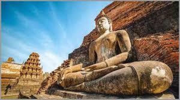  अभिधम्म का सम्मान: पाली साहित्य का एक शास्त्रीय रत्न