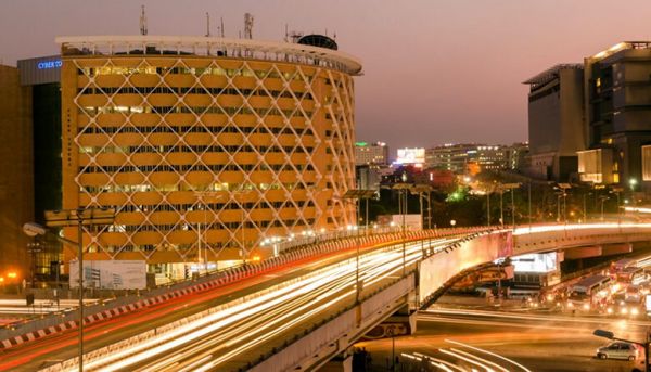 बिरयानी को पीछे छोड़ आईटी में आगे कैसे बढ़ा हैदराबाद