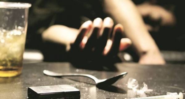  भारतीय युवाओं में बढ़ रही व्यसन की प्रवृति को रोकना जरूरी