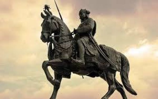 "स्व के लिए हल्दीघाटी में महाराणा ने लव जेहादी अकबर को धूल चटाई" - महाराणा प्रताप