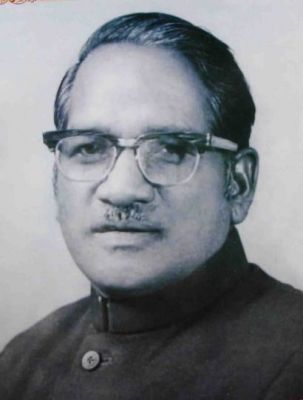 "डी-लिस्टिंग के सूत्रधार जनजातीय उद्धारक बाबा कार्तिक उरांव"