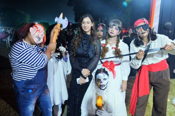 हैलोवीन पर विशेष : समाहिन से हैलोवीन तक: आत्माओं, अलाव और आनंद का उत्सव