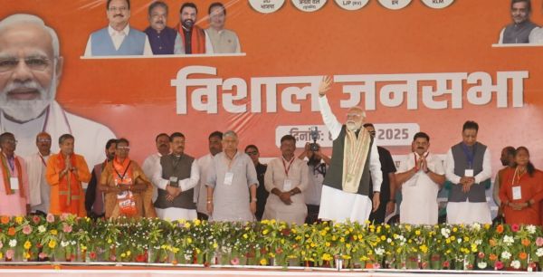 यह चुनाव नीतीश या मोदी नहीं, बल्कि बिहार की जनता लड़ रही है: प्रधानमंत्री