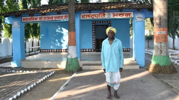 सूरजपुर : 73 साल बाद दोबारा राष्ट्रपति से मिलने की उम्मीद लिए बैठे बसंत पंडो