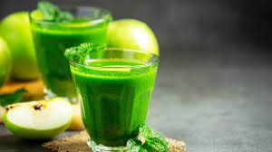 मौसम में फिट रहने के लिए 5 तरह के ग्रीन जूस