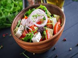 बारिश में सलाद खाना चाहिए या नहीं?