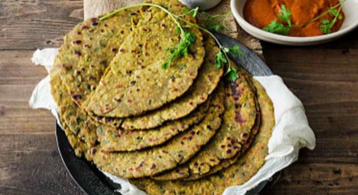 खाना खजाना : बाजरा मेथी पनीर पराठा