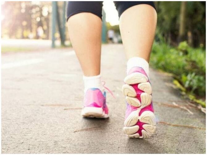 रात में खाने के बाद महज 5 मिनट की वॉक दूर कर सकती हैं सेहत से जुड़ी ये समस्याएं