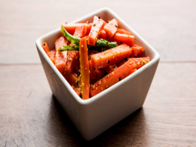 गाजर का अचार