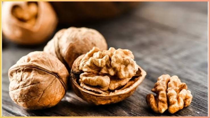 दिमाग के लिए फायदेमंद है अखरोट