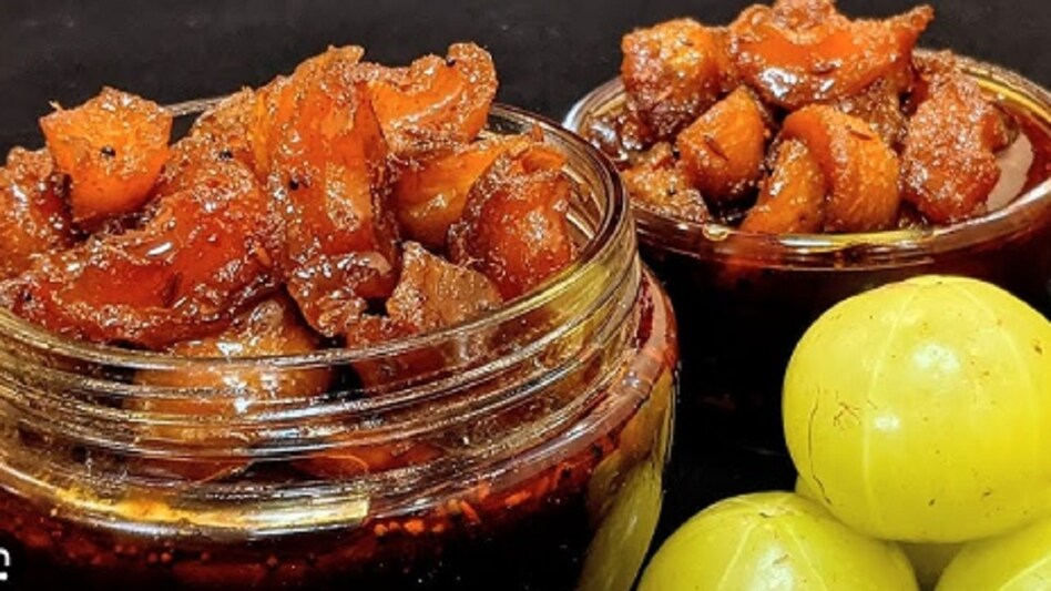 स्वादिष्ट आंवले की खट्टी-मीठी लौंजी 