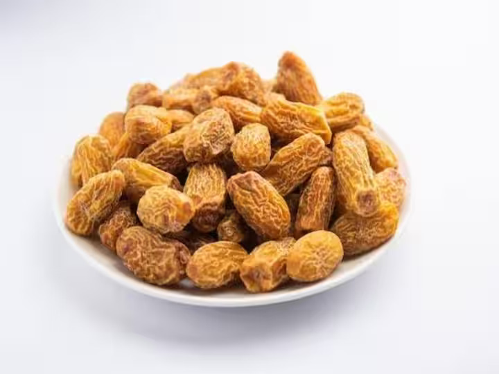 भुना छुहारा खाने से शरीर को मिलेंगे ये 6 विटामिन 