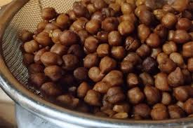 विटामिन और खनिजों का अच्छा सोर्स है उबले काले चने ! 