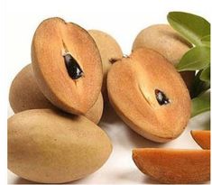  फाइबर से भरपूर होने के कारण यह पाचन तंत्र को मजबूत बनाता है - चीकू 