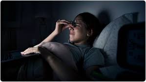 "डायबिटीज से बचना है तो सोने से पहले छोड़ दें ये 5 खतरनाक आदतें!"