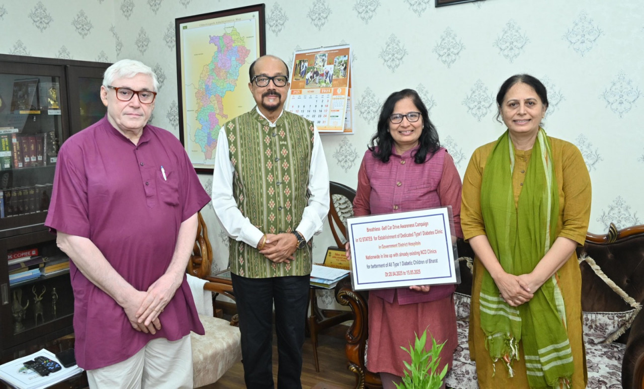 रायपुर : मधुमेह बीमारी के प्रति जागरूकता अभियान को राज्यपाल श्री डेका ने दिखाई हरी झंडी