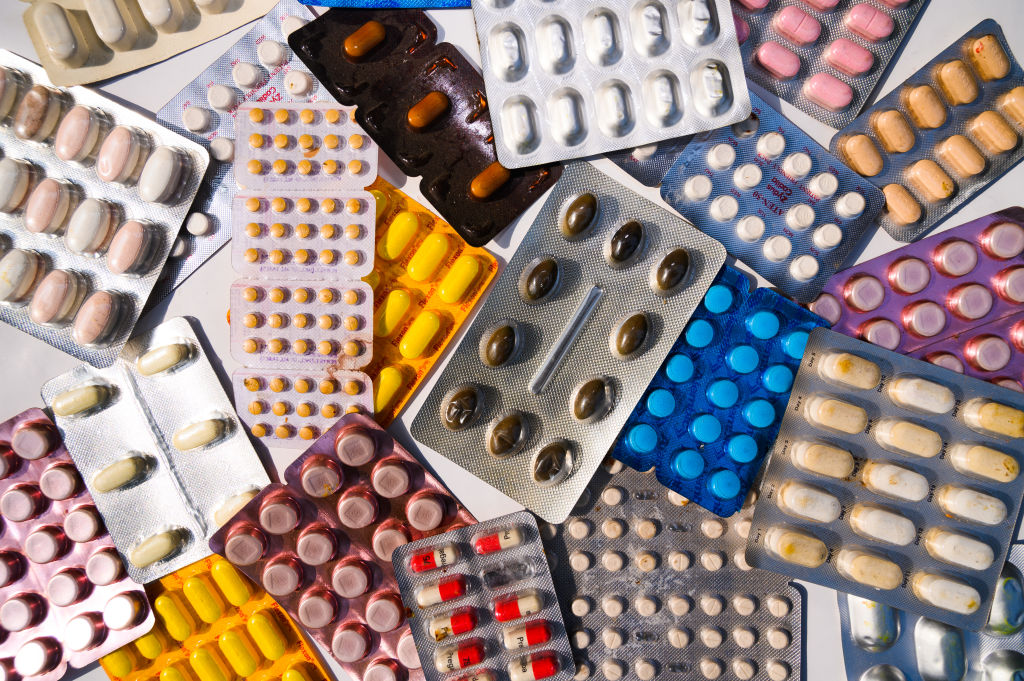 केंद्र सरकार ने 41 दवाओं की अधिकतम कीमत तय की: इमरजेंसी, एंटीबायोटिक और दर्द निवारक दवाएं होंगी सस्ती