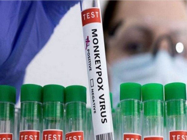 डब्ल्यूएचओ का कहना है कि एमपॉक्स अब वैश्विक सार्वजनिक स्वास्थ्य आपातकाल नहीं है