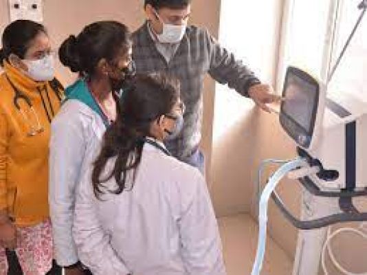 कानपुर: कोविड की तैयारियों को लेकर हैलट अस्पताल में मॉक ड्रिल