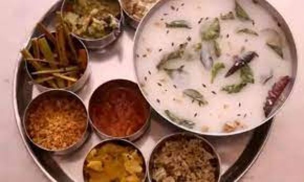 गर्मी के मौसम में लोग क्यों खाते हैं भीगे हुए बासी चावल