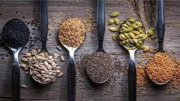  फिट रहने के लिए कर रहे हैं बीजों का सेवन