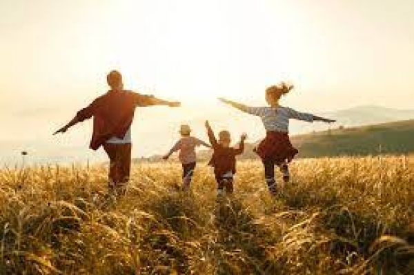 खुश रहने से हैल्दी रहेगा शरीर