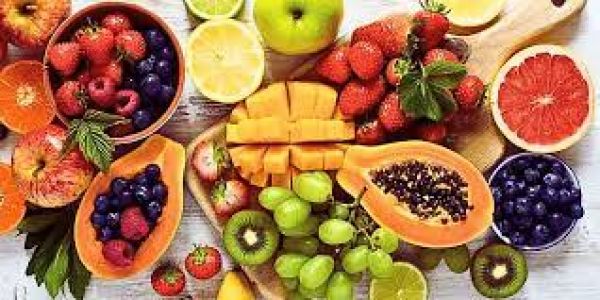 शरीर में पानी की कमी को पूरी करने के लिए कर इन  फलों का सेवन 