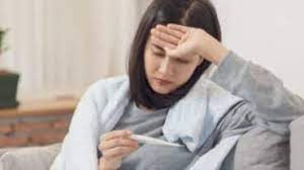 बरसाती बुखार: जानें इस बीमारी का कारण और लक्षण