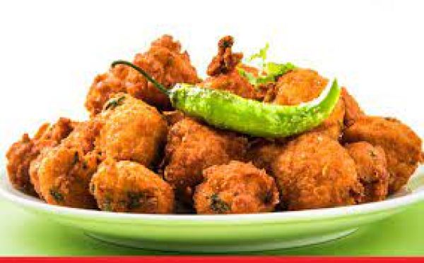 खाना खजाना : लौकी-कुट्टू के पकौड़े