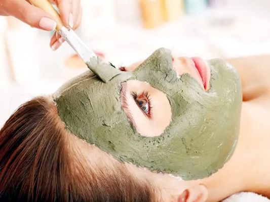त्वचा और बालों के लिए मुल्तानी मिट्टी