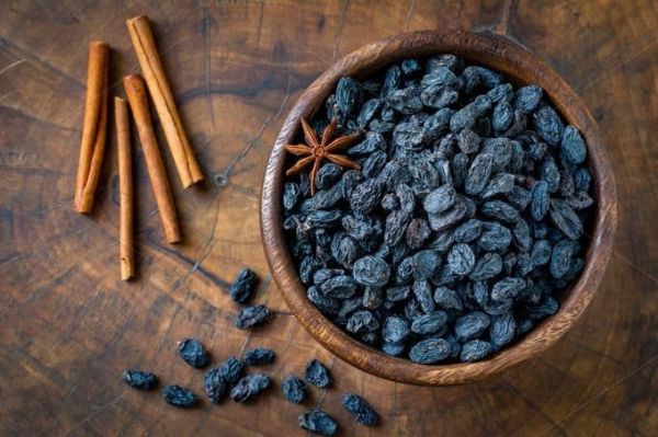 सेहत का खजाना है काली किशमिश