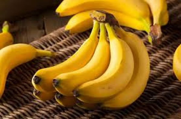 यूरिक एसिड की समस्या कम करता है केला