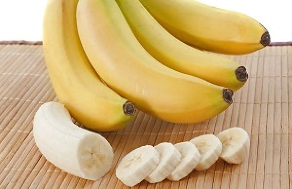 सर्दियों में केला खाने के फायदे और नुकसान