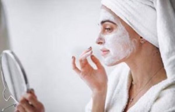 घर पर बनाएं चेहरे के लिए उबटन