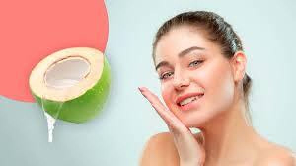 बहुत फायदेमंद है नारियल पानी से चेहरा धोना