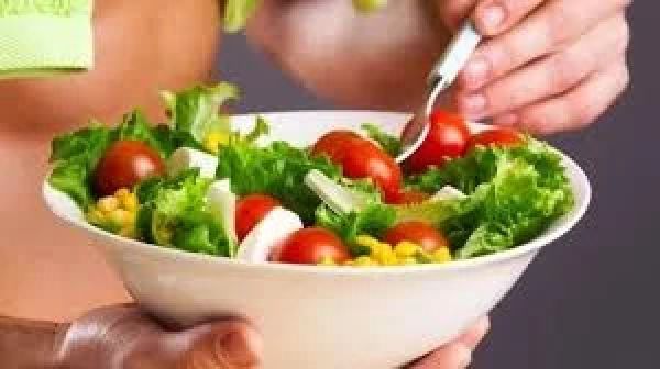 डाइटिंग का मतलब भूखा रहना नहीं