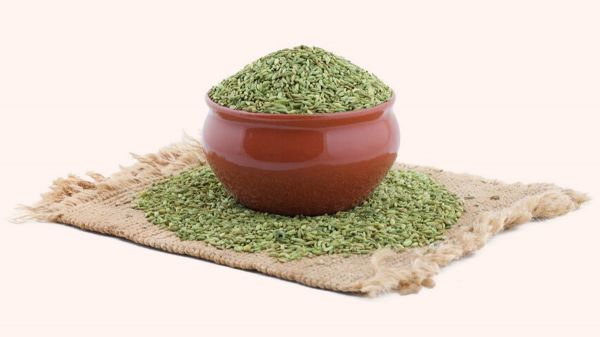 गर्मियों में सौंफ: पेट की समस्याओं का अचूक उपाय